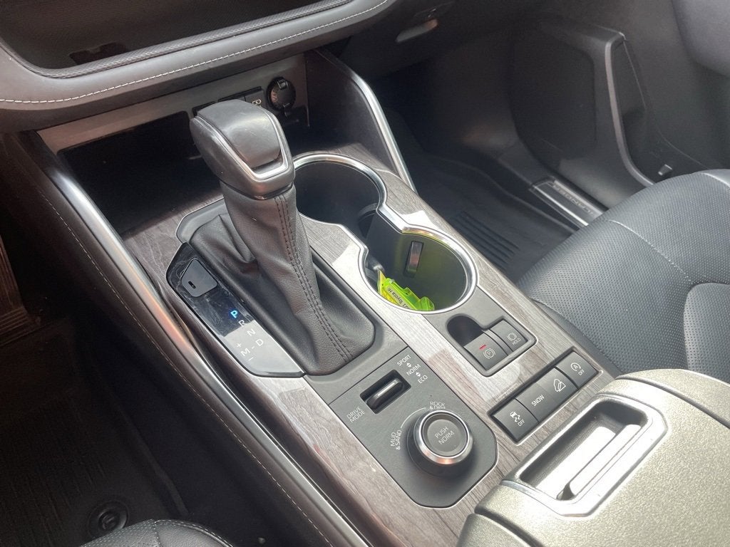 2021 Toyota Highlander Platinum