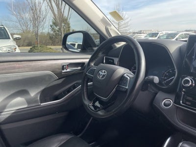2021 Toyota Highlander Platinum