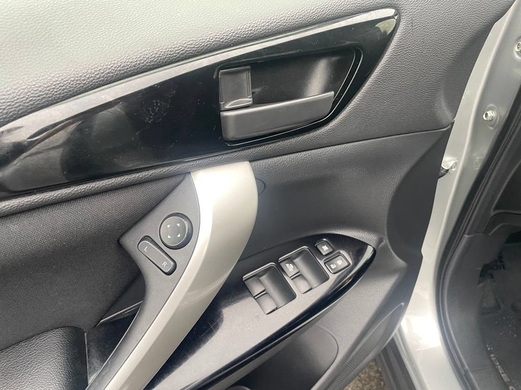 2025 Mitsubishi Eclipse Cross LE