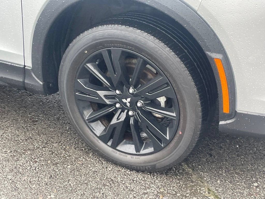 2025 Mitsubishi Eclipse Cross LE