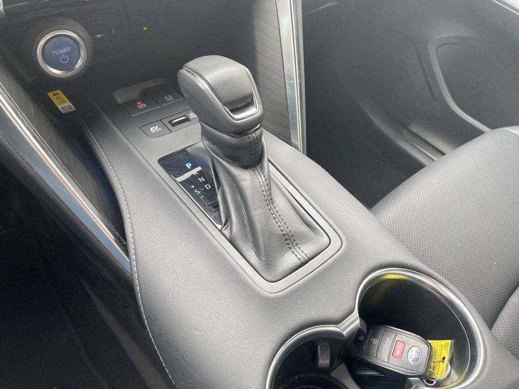 2022 Toyota Venza LE