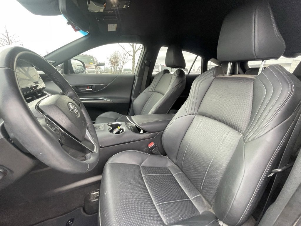 2022 Toyota Venza LE