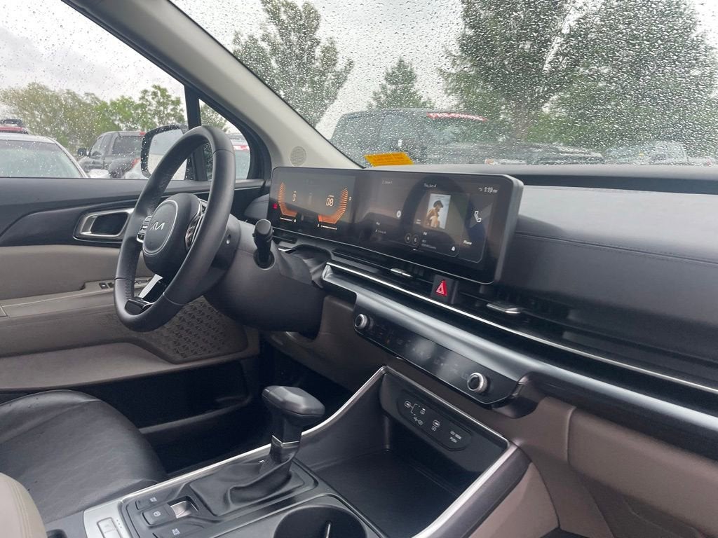 2025 Kia Carnival LXS