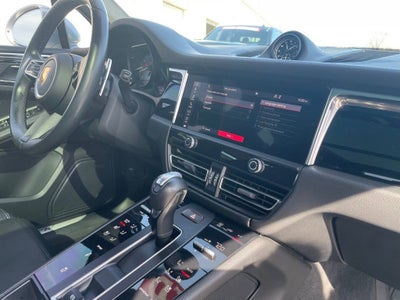2022 Porsche Macan S