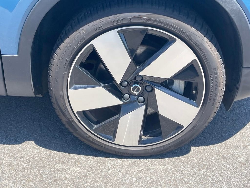 2023 Volvo C40 Recharge Pure Electri Ultimate