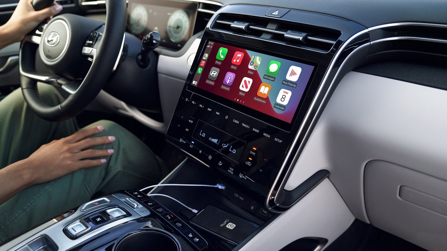 2022 Tucson Interior | Crain Hyundai of Fort Smith in Fort Smith AR