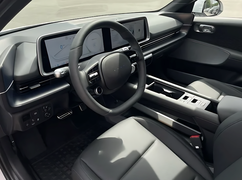 2024 Hyundai Ioniq 6 interior